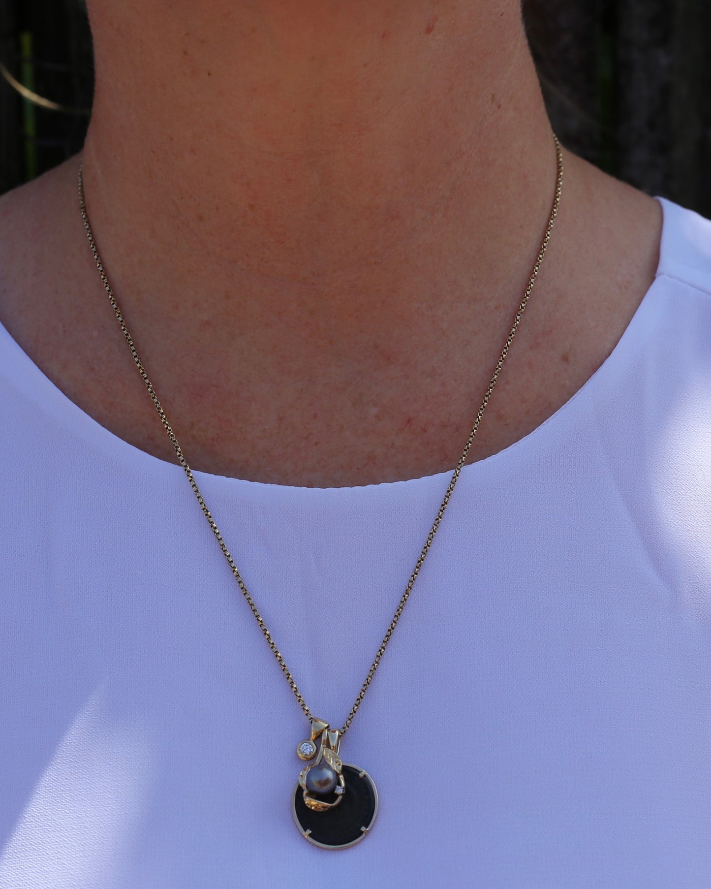 Handmade Gold Coin Frame, 4 claw, featuring Constantine The Great, 307-337 AD