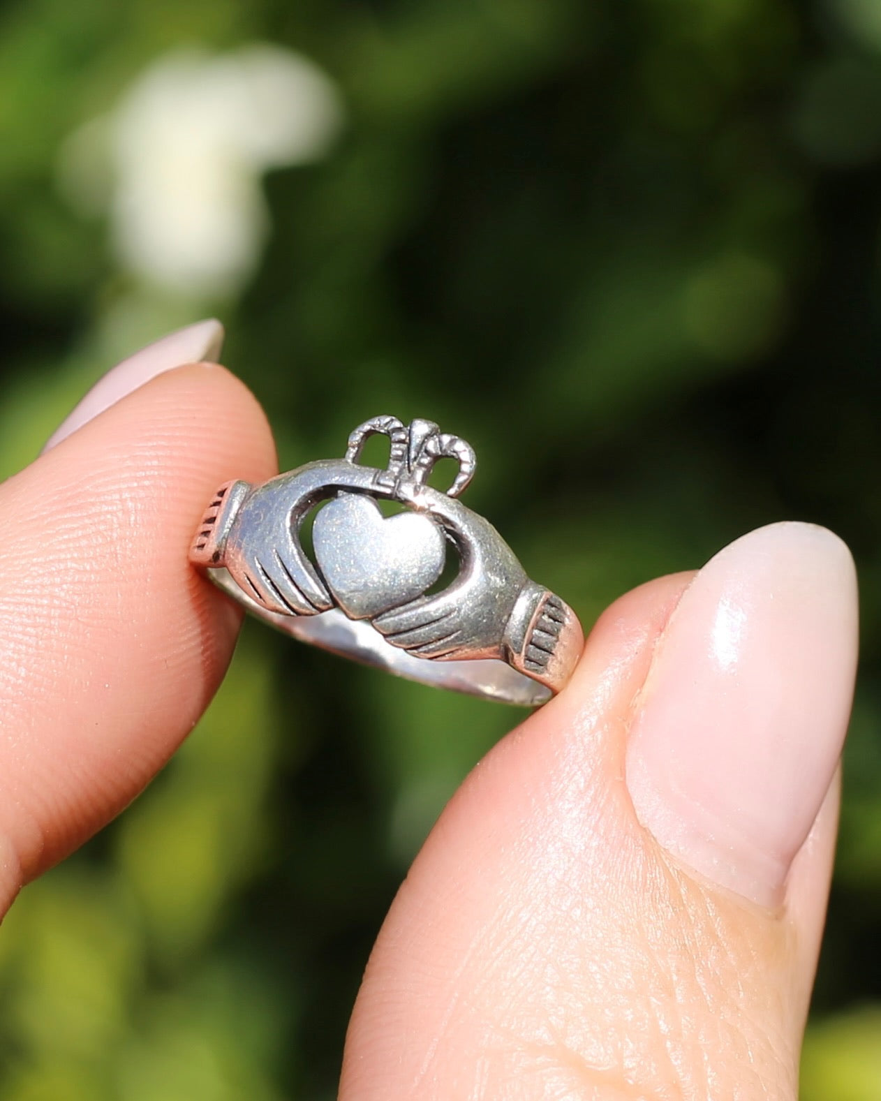 Irish Silver Claddagh Ring, 2.0g, size L or 5.75