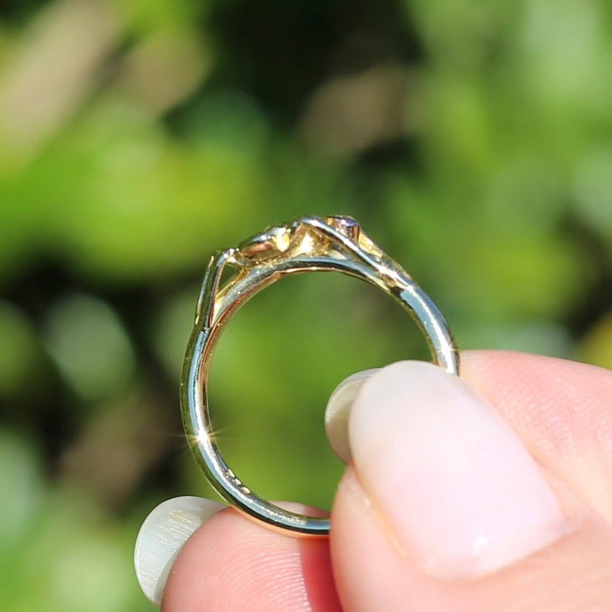 Unique Parti Sapphire and Diamond Flower Ring, 18ct Yellow Gold, size N or just over 6.5