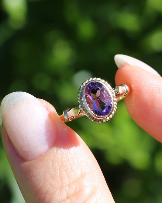 Bezel Set Oval Amethyst in Fabulous Rope Surround and Filigree base, 9ct Yellow Gold, size P1/2 or nearly 8