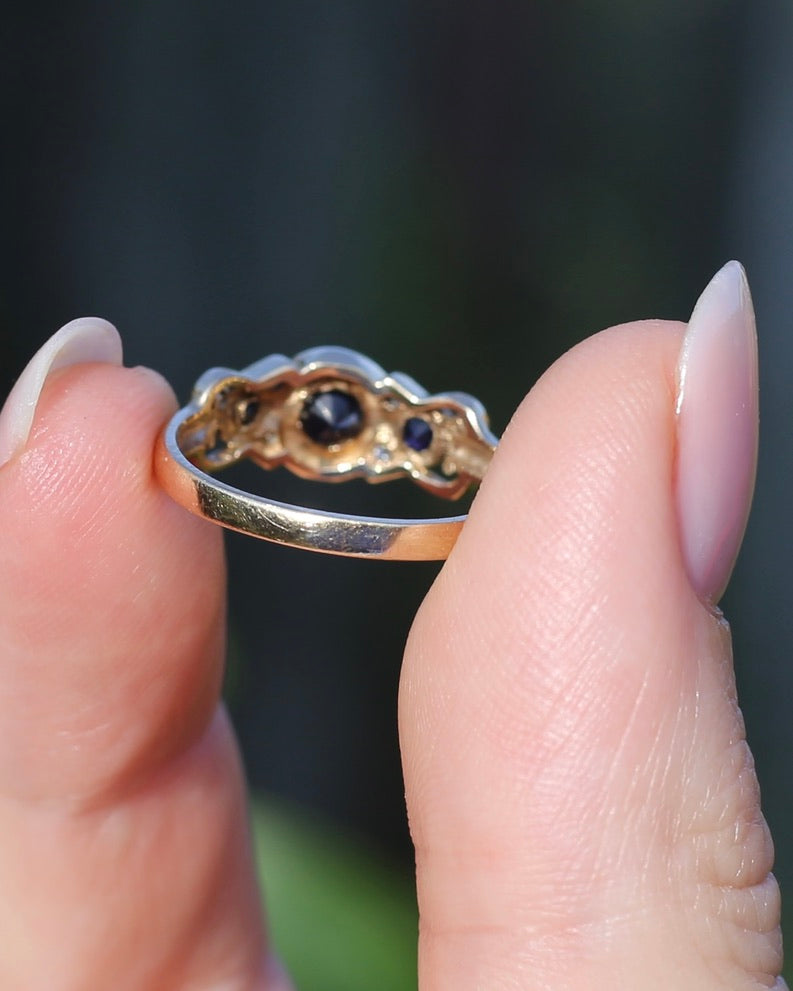 Star Set Dark Sapphire and Diamond Ring, 9ct Yellow Gold, size O1/2 or 7.5, 1.99g