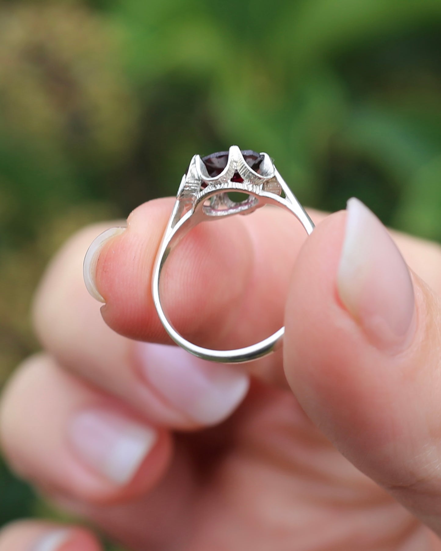 On HOLD Vintique Rhodolite Garnet Belcher Ring, Sterling Silver, size O1/2 or 7.5, 2.44g