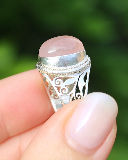Rose Quartz Cabochon Ring, Sterling Silver, size P or 7.5 - fits more like an O or 7.25, 6.3g