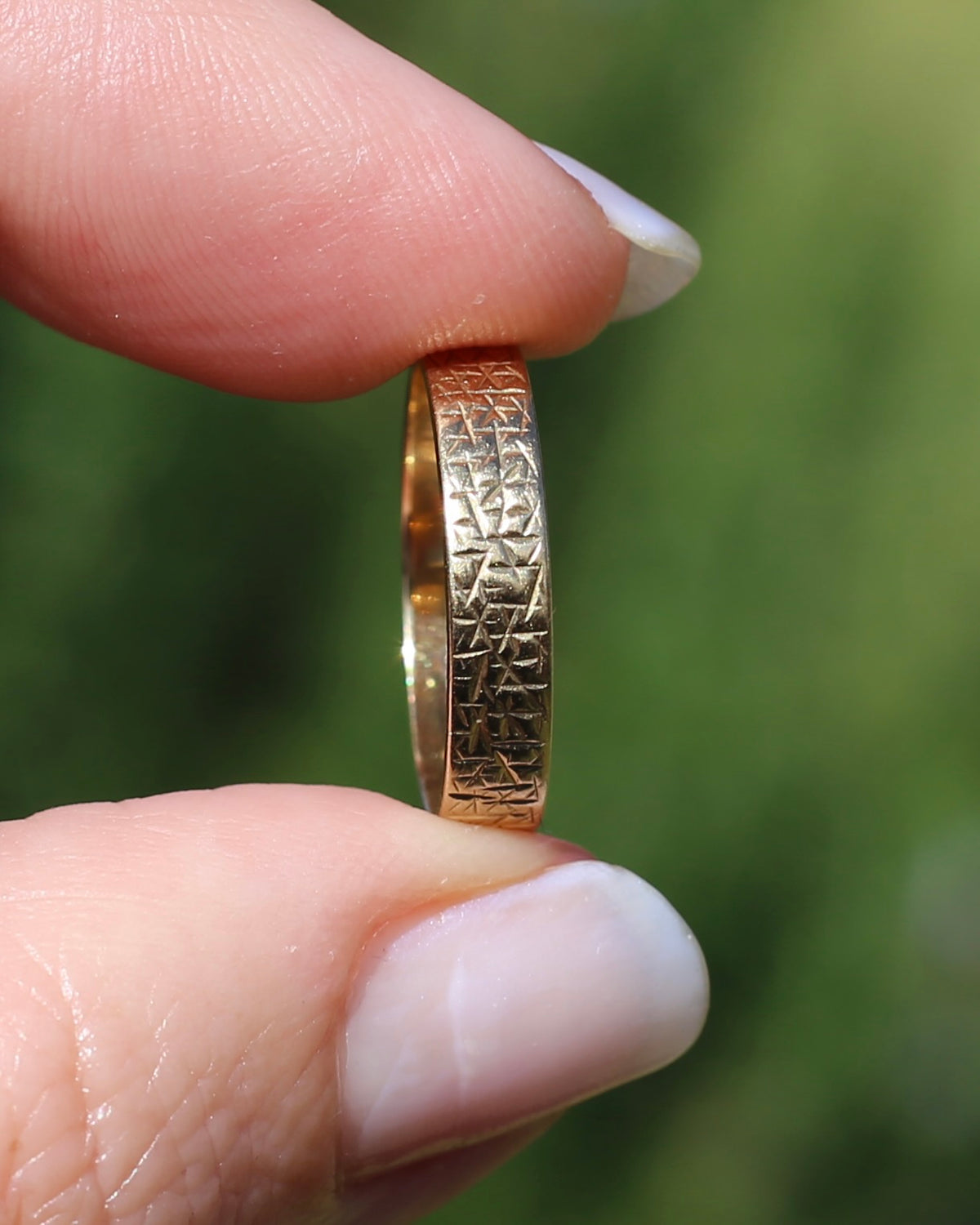 1981 London Made Textured 4mm Wedder, 9ct Yellow Gold, size 7 or just over N1/2, 2.25g