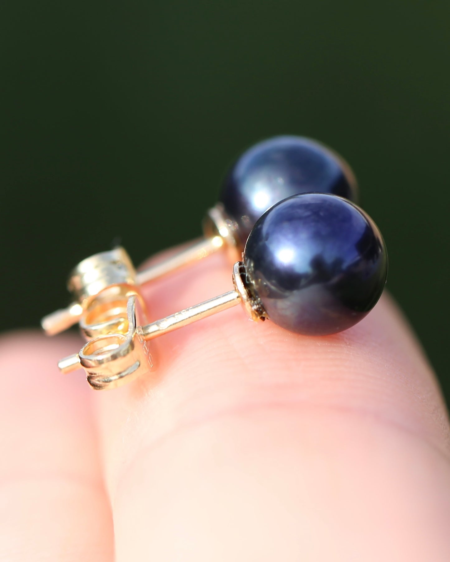7mm Dyed Freshwater Pearl Studs, 14ct Yellow Gold, 1.38g