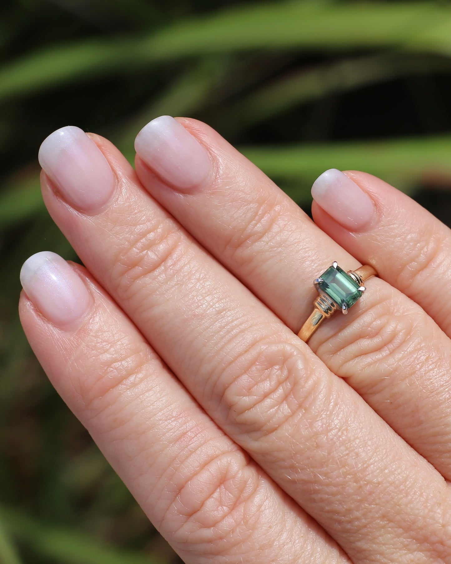 1.3ct Natural Green Emerald Cut Sapphire, 9ct White and Yellow Gold, size K1/2 or 5.5, 2.0g