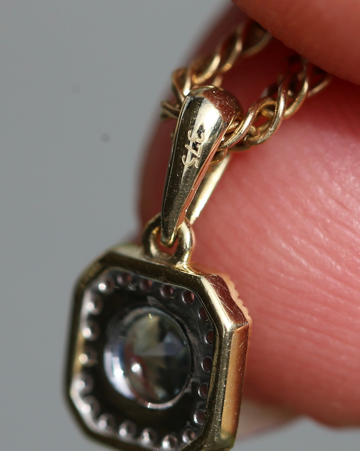 4mm Parti and Diamond Pendant, 9ct Yellow and White Gold, 0.52g