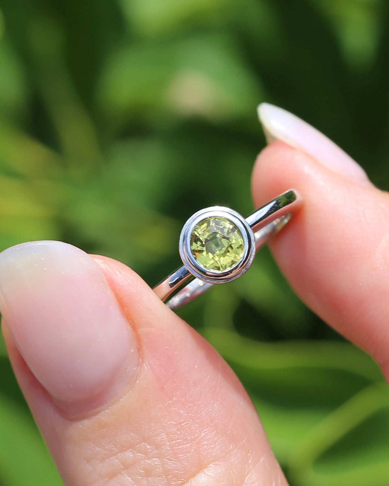 Old Cut Yellow Sapphire in 18ct White Gold Bezel Set Ring, 18ct Yellow Gold, size L or just under 5.75 , 4.48g, with valuation