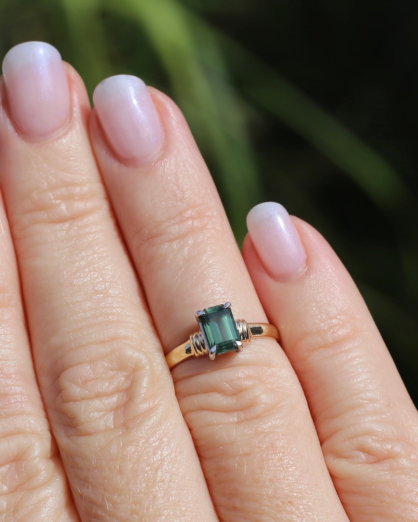 1.3ct Natural Green Emerald Cut Sapphire, 9ct White and Yellow Gold, size K1/2 or 5.5, 2.0g