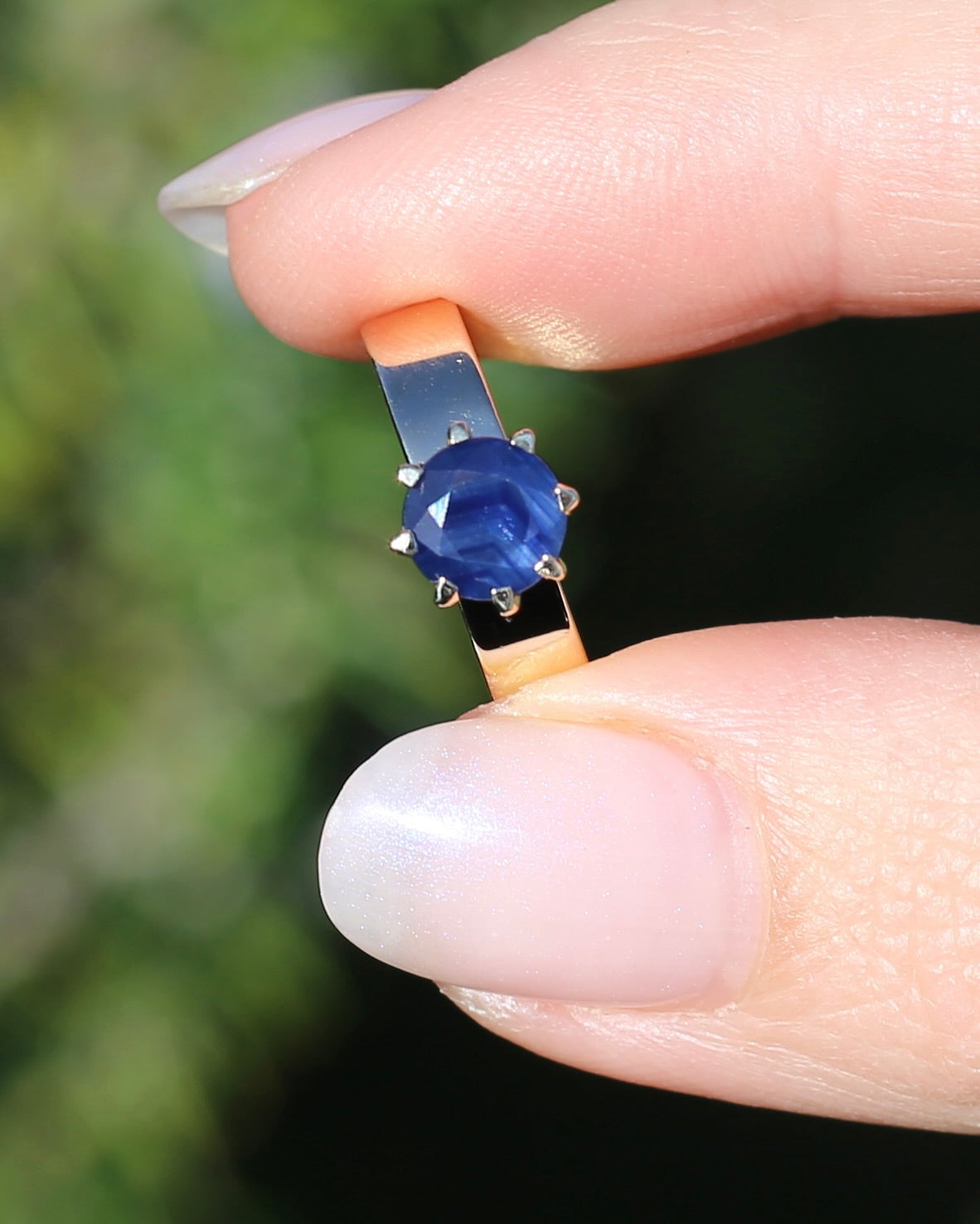 ON HOLD Multi Claw Set Vintage Blue Sapphire Ring with Silk Inclusions, 9ct Yellow Gold, size L1/2 or 6, 2.49g