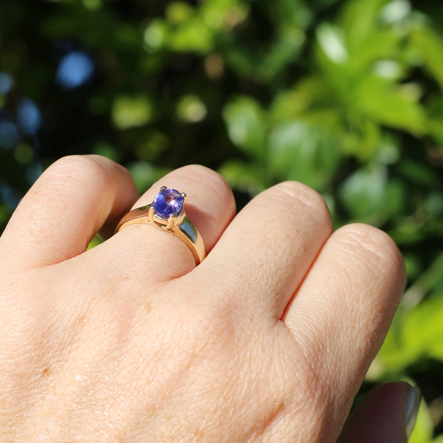 1.25ct Oval Tanzanite Ring, 14ct Yellow Gold, size N or just over 6.5