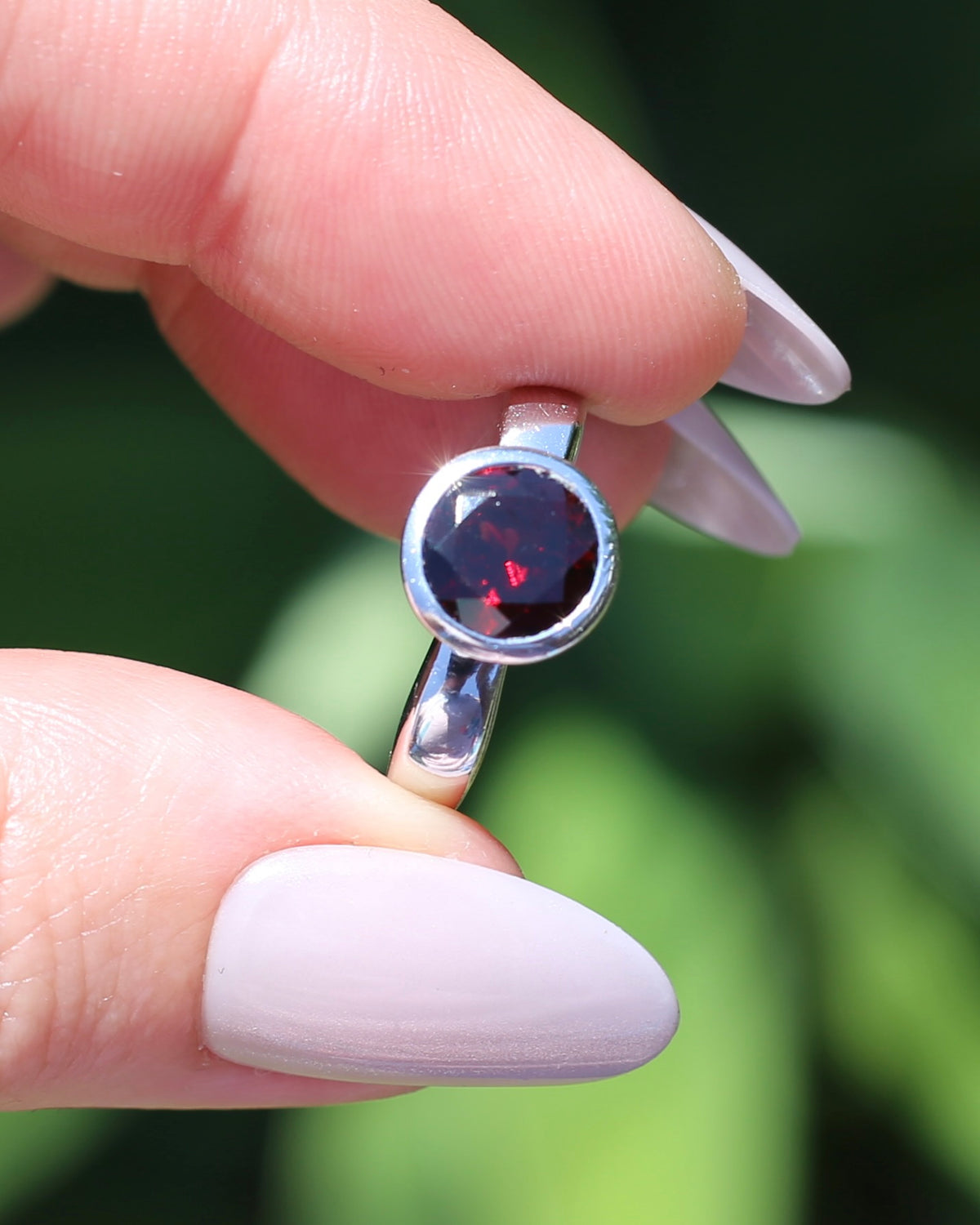 9mm Round Garnet in Bezel Set Silver Ring, Sterling Silver, size 7 or just over N1/2, 4.16g