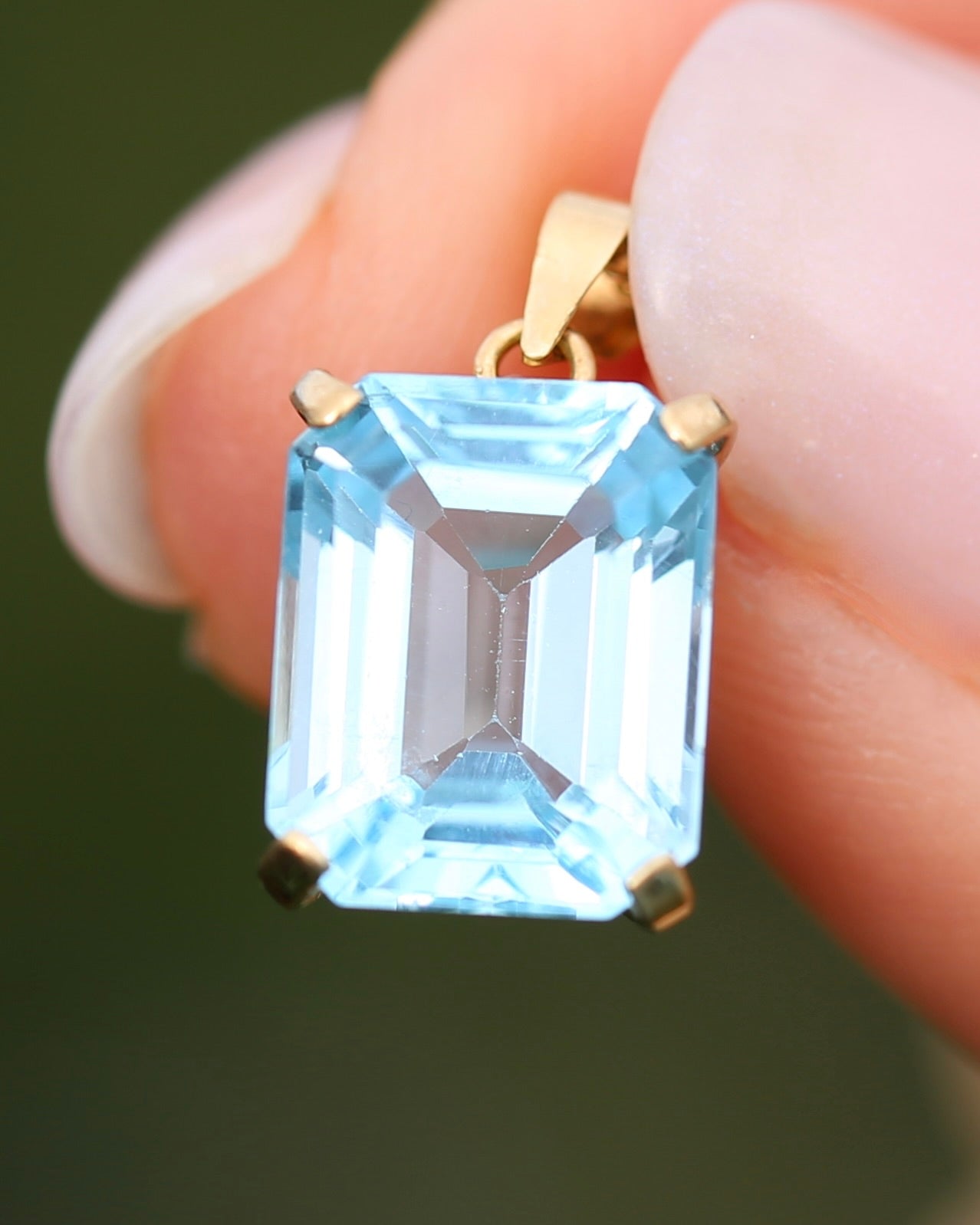 4.25ct Emerald Cut Topaz Pendant, 9ct Yellow Gold, 1.23g