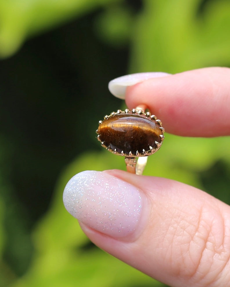 Second Glance - Antique Birmingham Made 1922 Tiger Eye Cabochon Ring, 15ct Yellow Gold, size I or 4.25, 2.27g