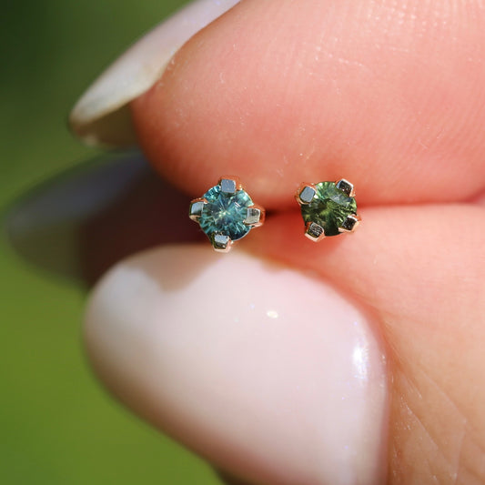 2.7mm Parti Stud Earrings, Parti Green, 4 claw 9ct Yellow Gold