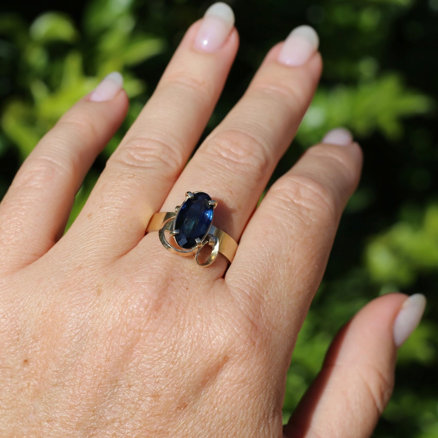 1980s 4ct Australian Parti Sapphire Retro Ring, 9ct Yellow Gold, size X or 11.5 (easily sizeable) with valuation