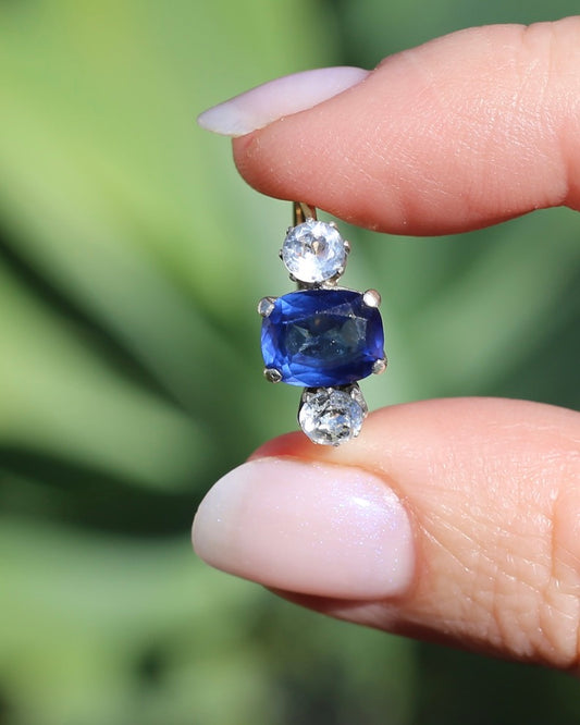 Vintage ENGLAND made Blue and White Paste Ring, 9ct Gold and Silver, size O or 7.25, 2.54g