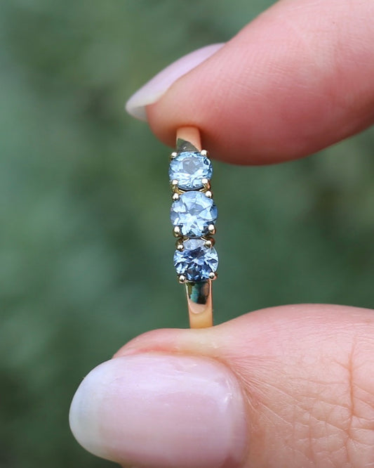 1.5ct Pale Cornflower Blue Parti Trilogy, Claw Set 9ct Yellow Gold, size Q or 8.25, 2.17g