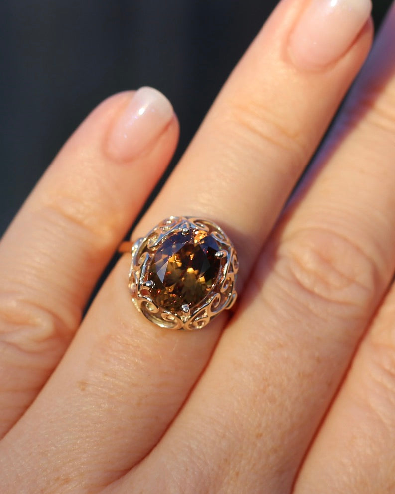 6.9ct Oval Natural Zircon in Raised Filigree Setting, 10ct Yellow Gold, size M1/2 or 6.5, 4.83g