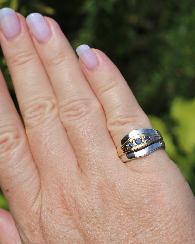 Mixed Metal Wide Band Featuring 3 Rubyvale Sapphires Mined in 1992, Sterling Silver and 14ct Yellow Gold, size O or just over 7 (fits more like an M1/2 or N), 6.81g