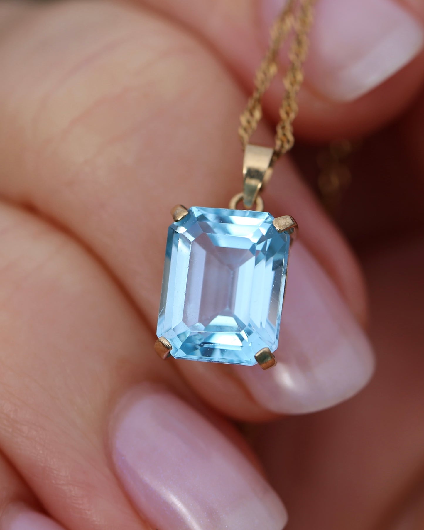 4.25ct Emerald Cut Topaz Pendant, 9ct Yellow Gold, 1.23g