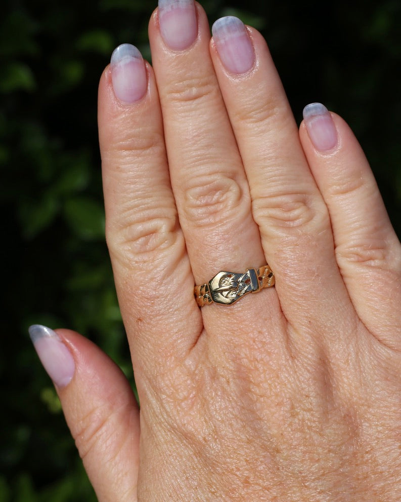Post 1972 Sheffield Made Buckle Ring, 9ct Yellow Gold, size S1/2 or 9.25, 3.42g