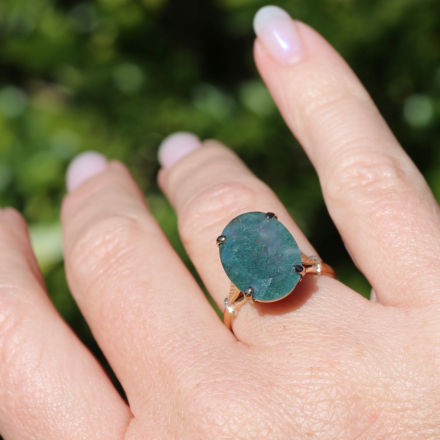 8ct Oval Moss Agate Claw Set Cocktail Ring, 14ct Yellow Gold, size Q1/2 or just over 8.25