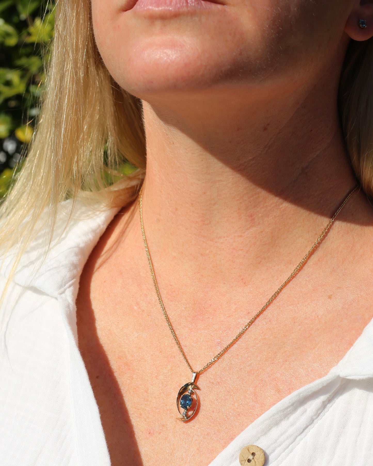 1.5ct Natural Blue Sapphire and Diamond Vintage Pendant, 9ct Yellow Gold, 1.57g