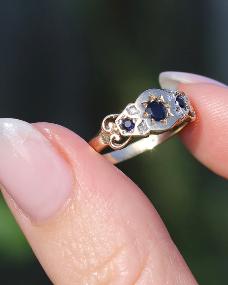 Star Set Dark Sapphire and Diamond Ring, 9ct Yellow Gold, size O1/2 or 7.5, 1.99g