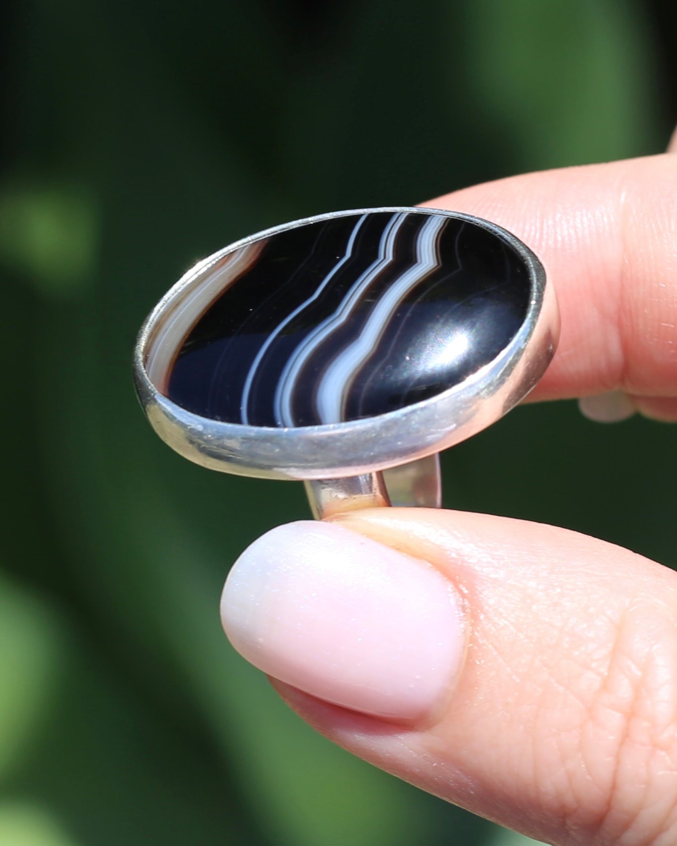 Chunky Bezel Set Natural Banded Agate Ring, Sterling Silver, size R or 8.5 (might feel half a size smaller), 19.7g