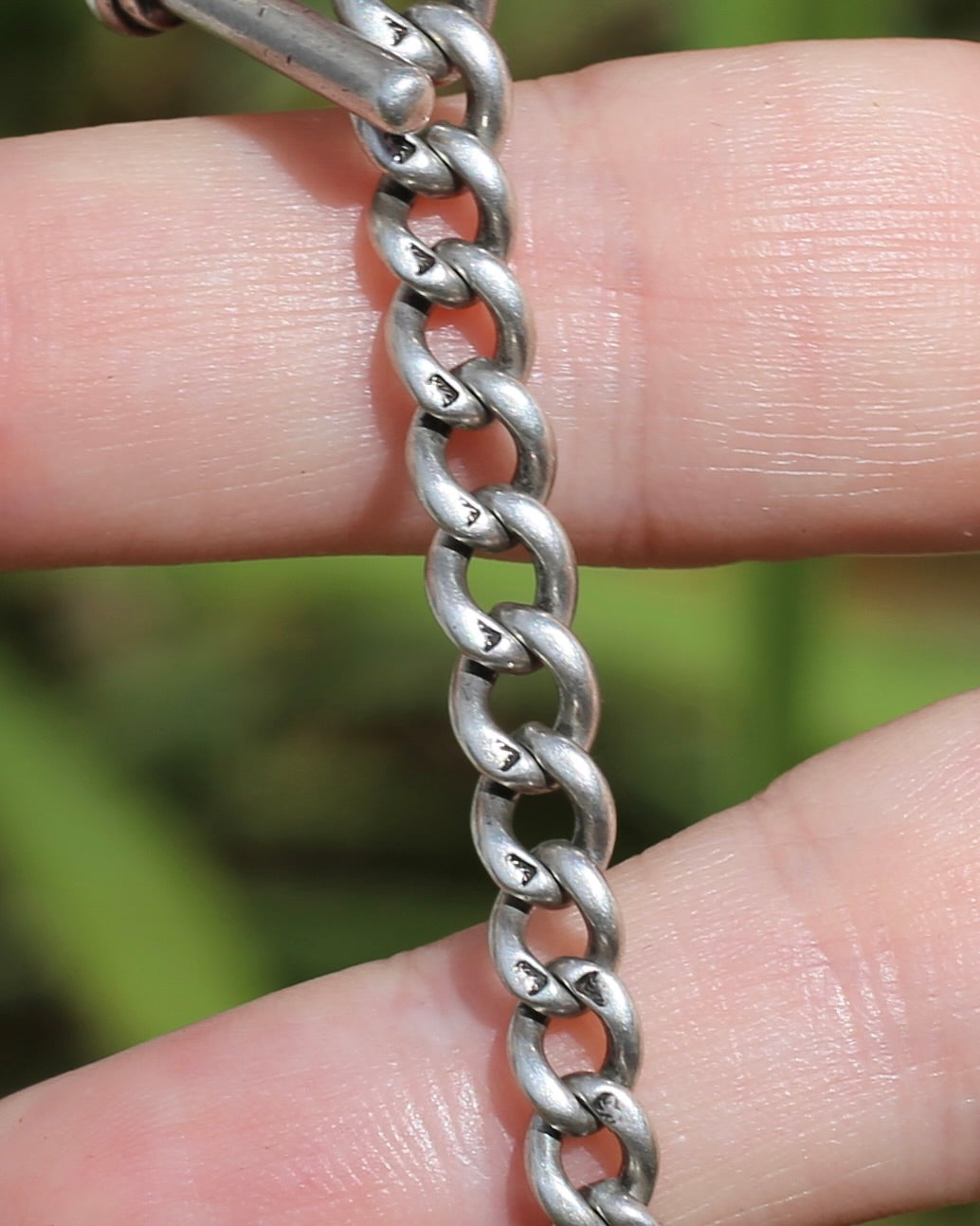Single Graduated British Made Curb Watch Chain with T-bar and Single Albert Clasp, 19.1g, 26.5cm or 10.5 inches