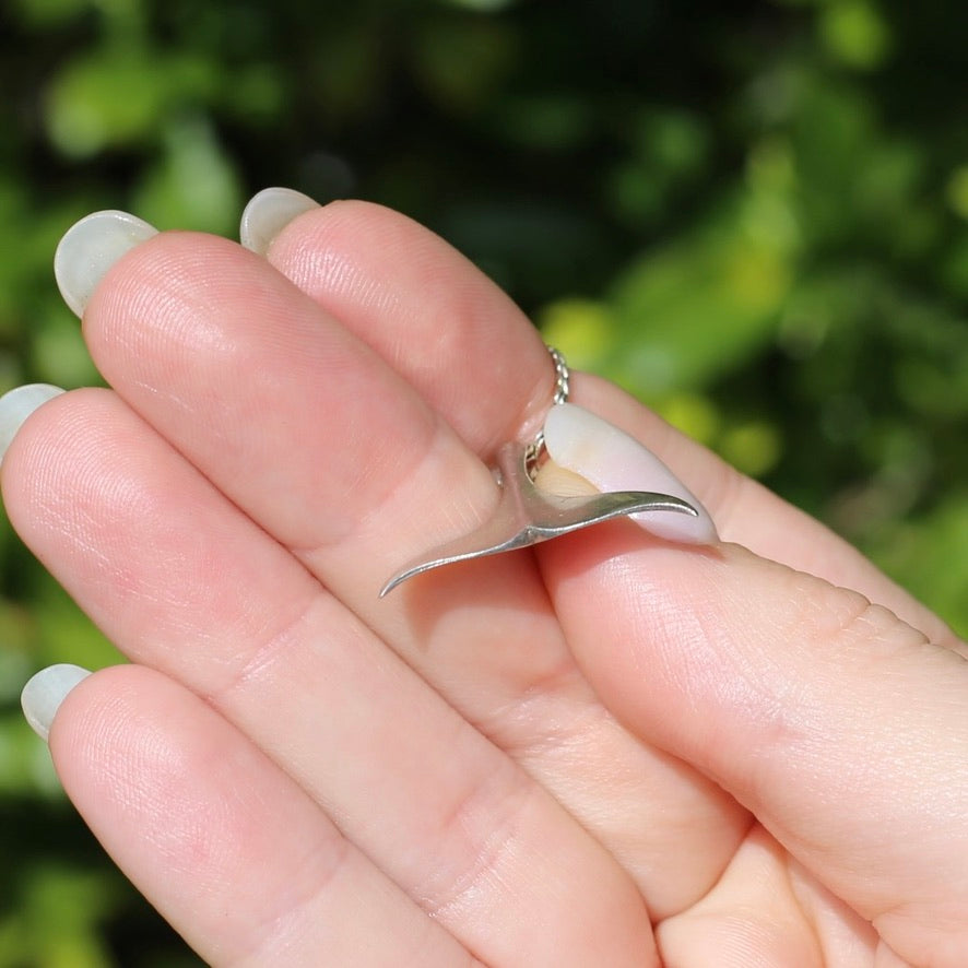 Vintage Silver Whale Tail Pendant, 2.22g