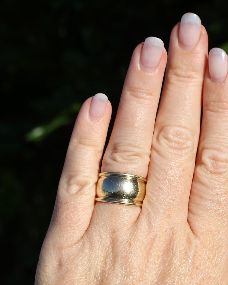 Chunky 12.8mm Domed Ring, 9ct Yellow Gold, size P1/2 or 8 (fits more like O1/2), 5.66g