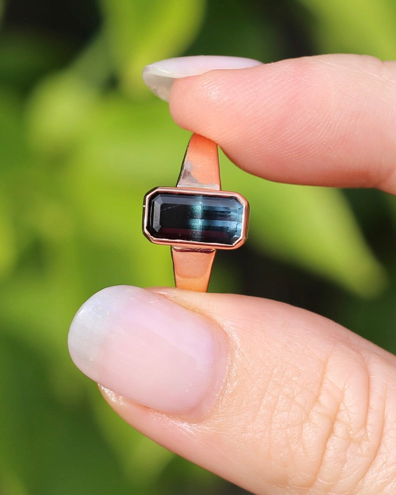 Bezel Set Bi-colour Tourmaline in Rose Gold, 9ct Rose Gold, size P or 7.75, 4.35g
