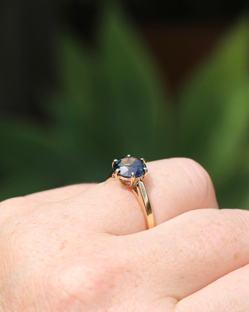Vintage 2.44ct Blue Parti Ring, 14ct Yellow Gold, size O or 7.25, 2.49g with valuation