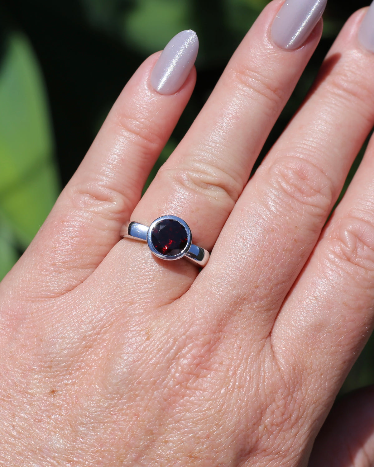 9mm Round Garnet in Bezel Set Silver Ring, Sterling Silver, size 7 or just over N1/2, 4.16g