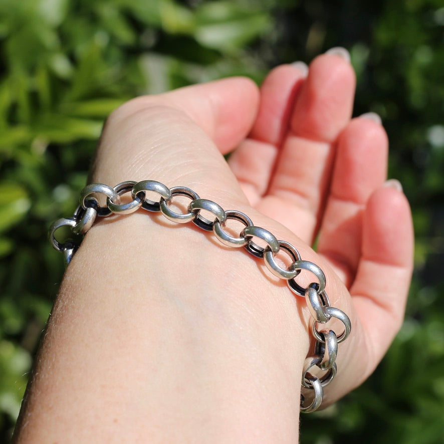 Hollow Silver Round Belcher Bracelet with Fancy Clasp