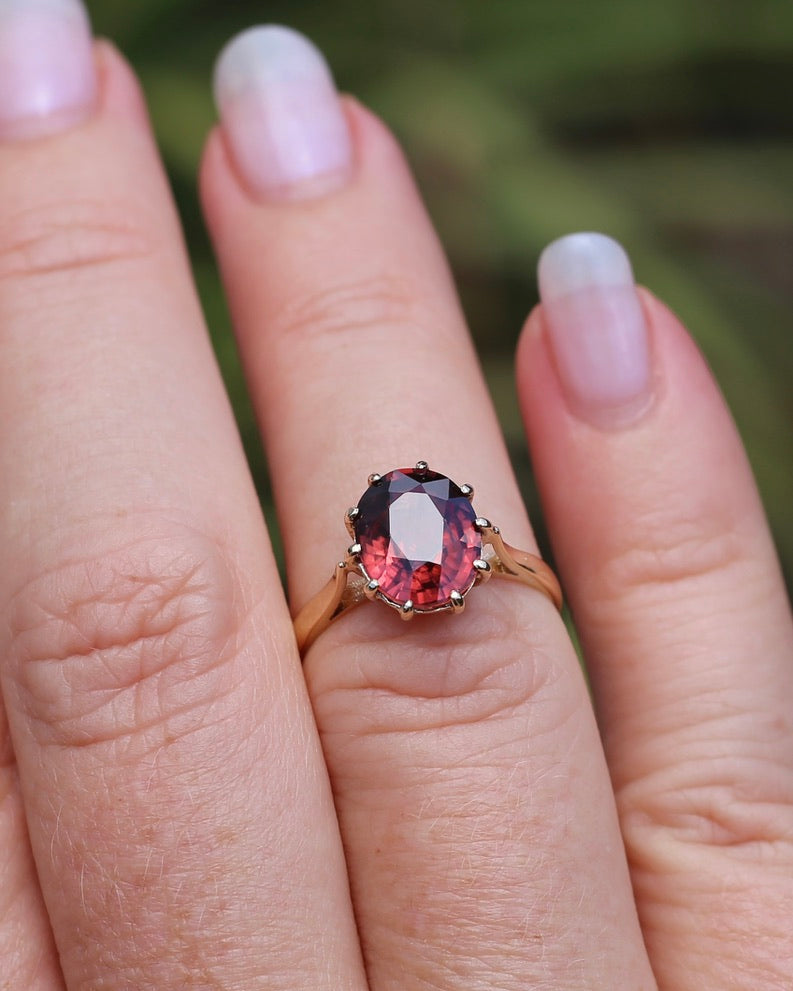 4ct Natural Red Zircon in Vintage Birmingham Made 1973 Multi Claw Ring, 9ct Yellow Gold, size M1/2 or 6.5, 2.61g