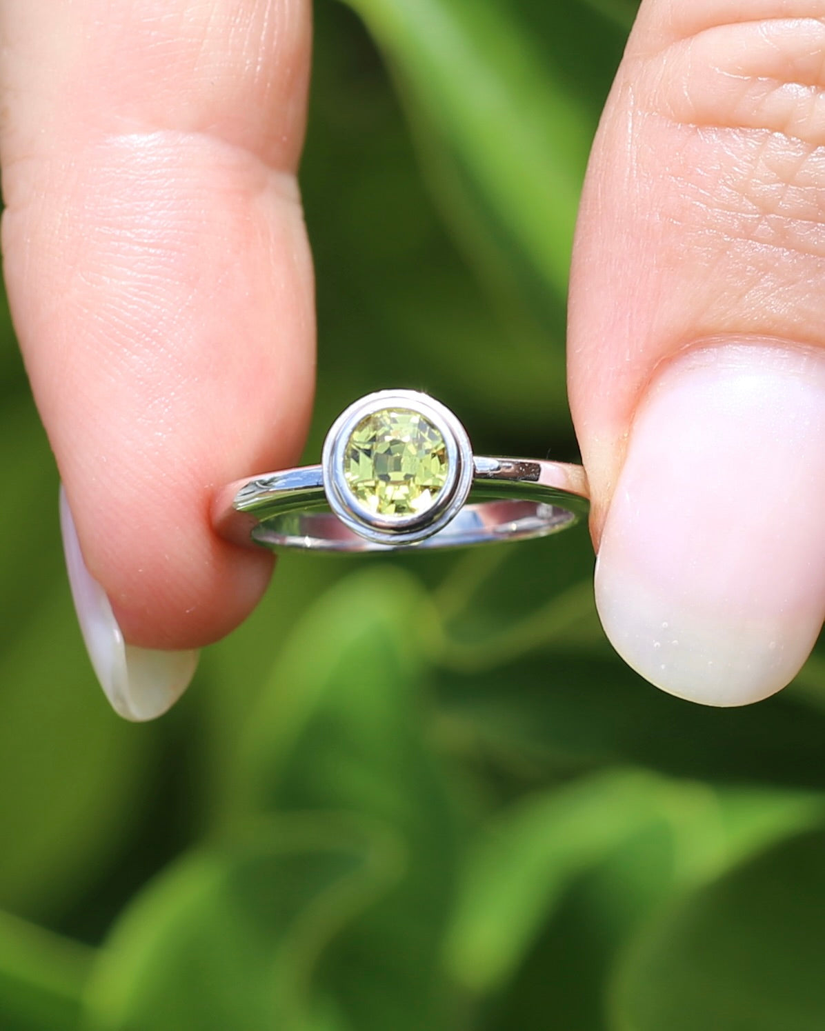 Old Cut Yellow Sapphire in 18ct White Gold Bezel Set Ring, 18ct Yellow Gold, size L or just under 5.75 , 4.48g, with valuation