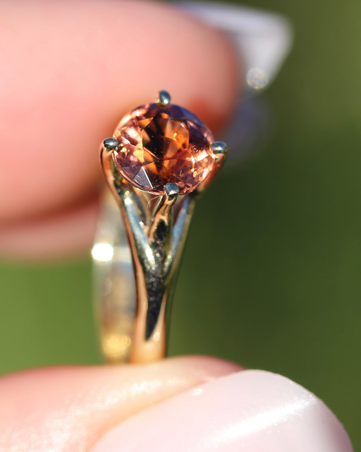 1.4ct Natural Peachy Orange Tourmaline Ring, 9ct Yellow Gold, size N1/2 or 7, 1.51g