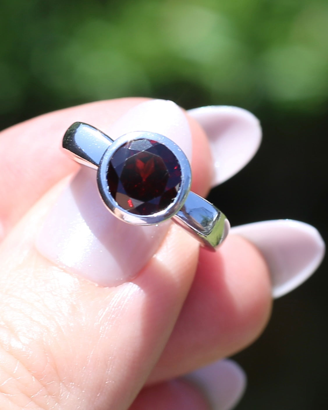 9mm Round Garnet in Bezel Set Silver Ring, Sterling Silver, size 7 or just over N1/2, 4.16g