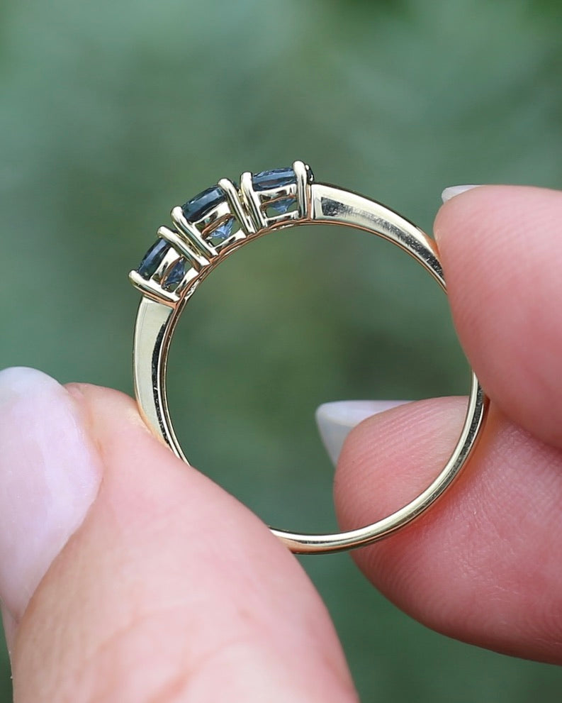 1.5ct Pale Cornflower Blue Parti Trilogy, Claw Set 9ct Yellow Gold, size Q or 8.25, 2.17g