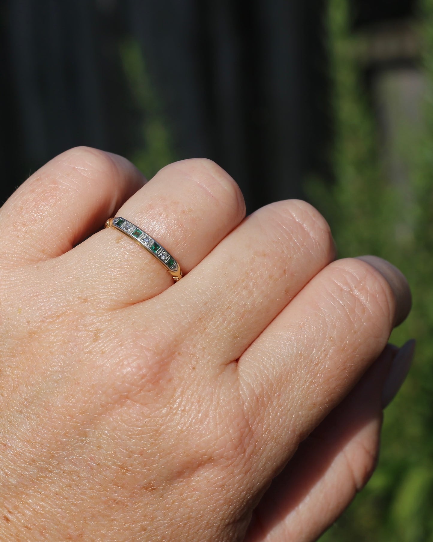 Circa 1930s Natural Emerald & Single Cut Diamond 18ct & Platinum 7 Stone Stacker, size O or 7.25, 2.05g