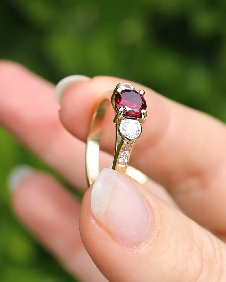 East African Rhodolite Garnet and Diamond Dais Trilogy, 9ct Yellow Gold, size S or 9.25