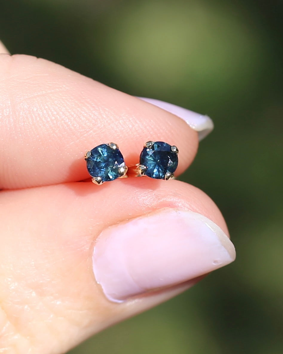 0.9ct Natural Blue and Teal Sapphire Studs, 9ct Yellow Gold, 0.92g