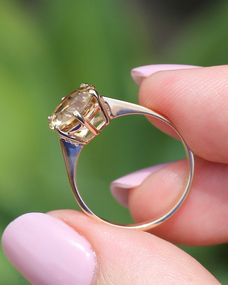 2.5ct Round Natural Heliodor (Yellow Beryl), 6 Claw Set, 9ct Yellow Gold, size N1/2 or 7, 2.0g