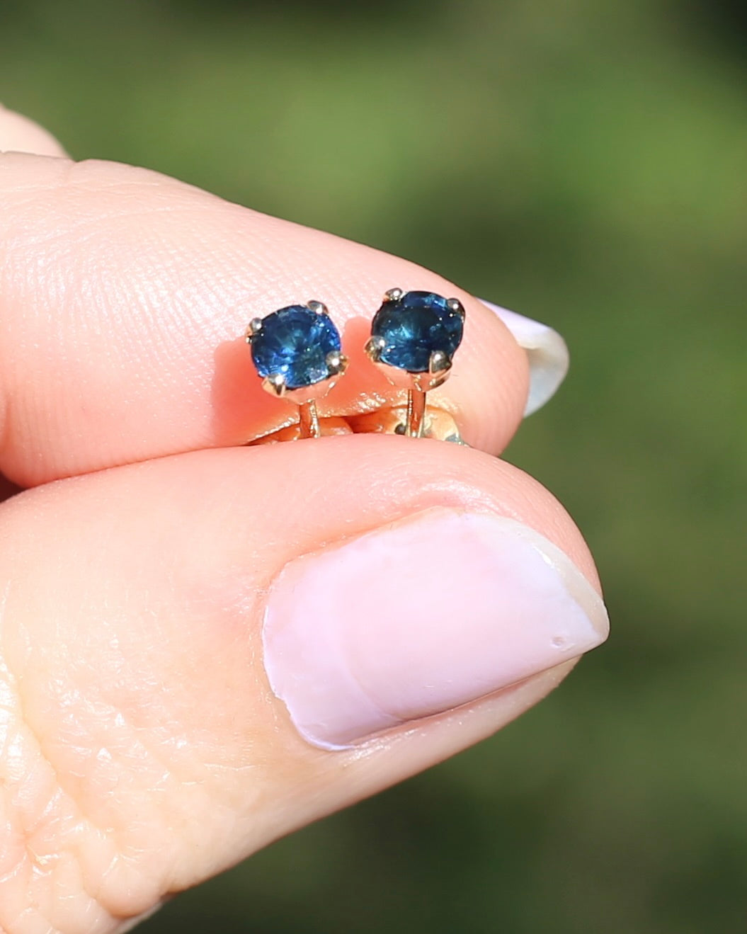 0.9ct Natural Blue and Teal Sapphire Studs, 9ct Yellow Gold, 0.92g