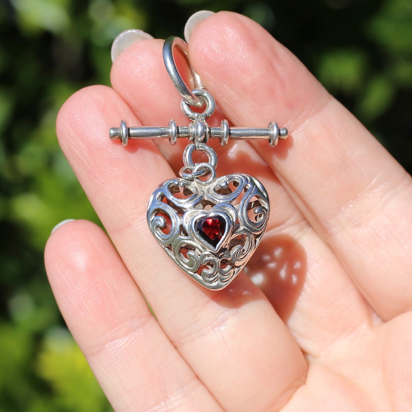 Vintage Filigree Heart Fob with Garnet stone and T-bar, 9.48g