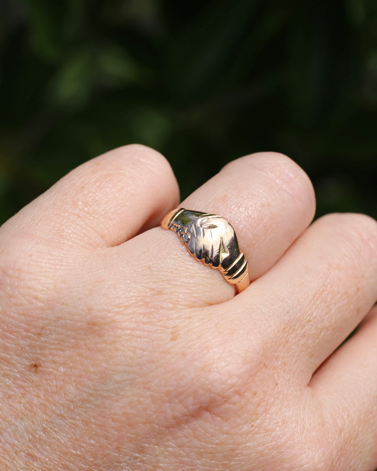 Vintique 15ct Fede Ring, 15ct Yellow Gold, size 7.5 or just over O1/2, 4.24g