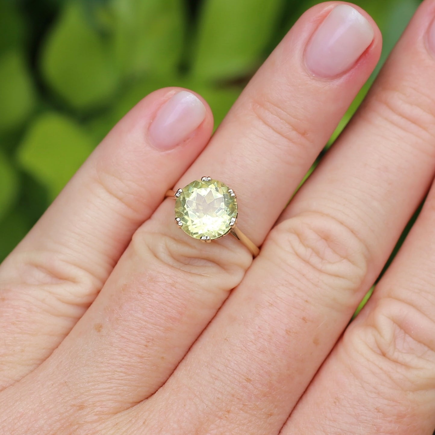 3.63ct Lemon Quartz in 6 Double Claw Basket, 9ct Yellow Gold, size L or 5.75